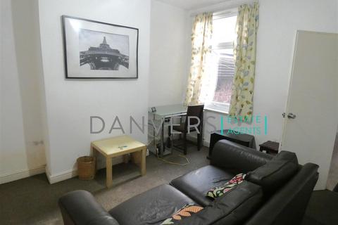 4 bedroom terraced house to rent, Rydal Street, Leicester LE2
