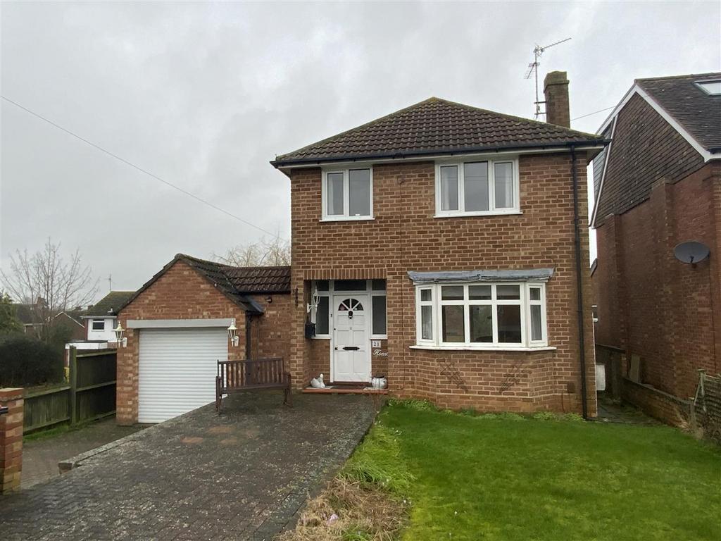 Egmont Avenue, Stony Stratford, Milton Keynes 3 bed detached house for