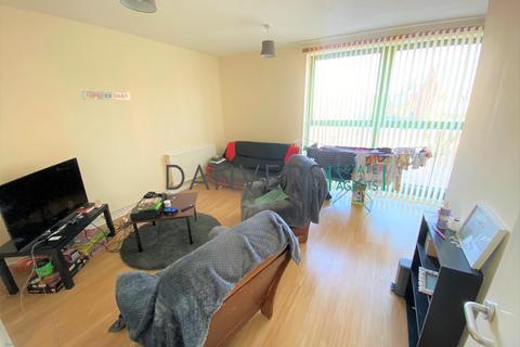 2 bedroom detached house to rent, Western Boulevard, Leicester LE2