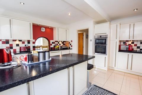 4 bedroom detached house for sale, The Street, Sturmer CB9