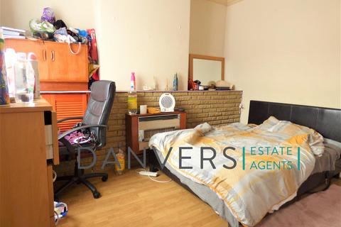 3 bedroom terraced house to rent, Windermere Street, Leicester LE2
