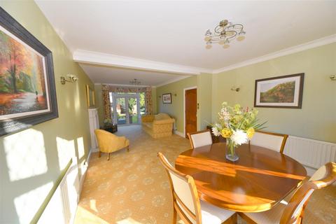 16 Edward Road, Oldbury, B68 0LY