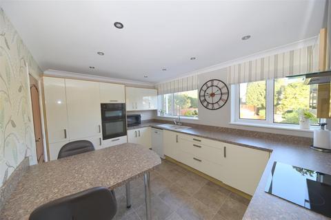 16 Edward Road, Oldbury, B68 0LY