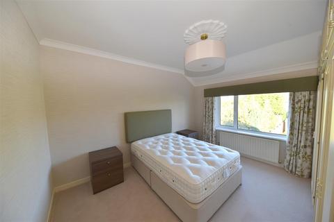 16 Edward Road, Oldbury, B68 0LY