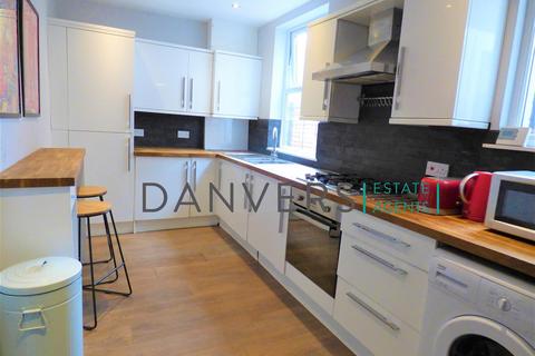 4 bedroom terraced house to rent, Noel Street, Leicester LE3