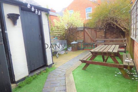 4 bedroom terraced house to rent, Noel Street, Leicester LE3