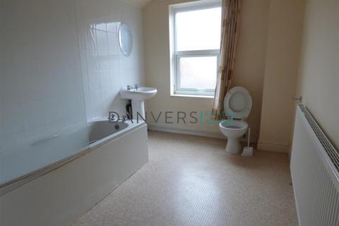 2 bedroom terraced house to rent, Luther Street, Leicester LE3