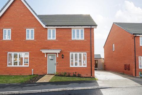 3 bedroom semi-detached house for sale, Blackbird Gardens, Langford, Biggleswade, SG18