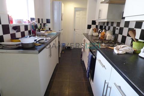 4 bedroom terraced house to rent, Browning Street, Leicester LE3