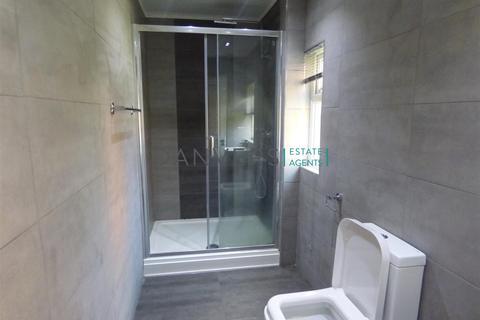 4 bedroom terraced house to rent, Grasmere Street, Leicester LE2