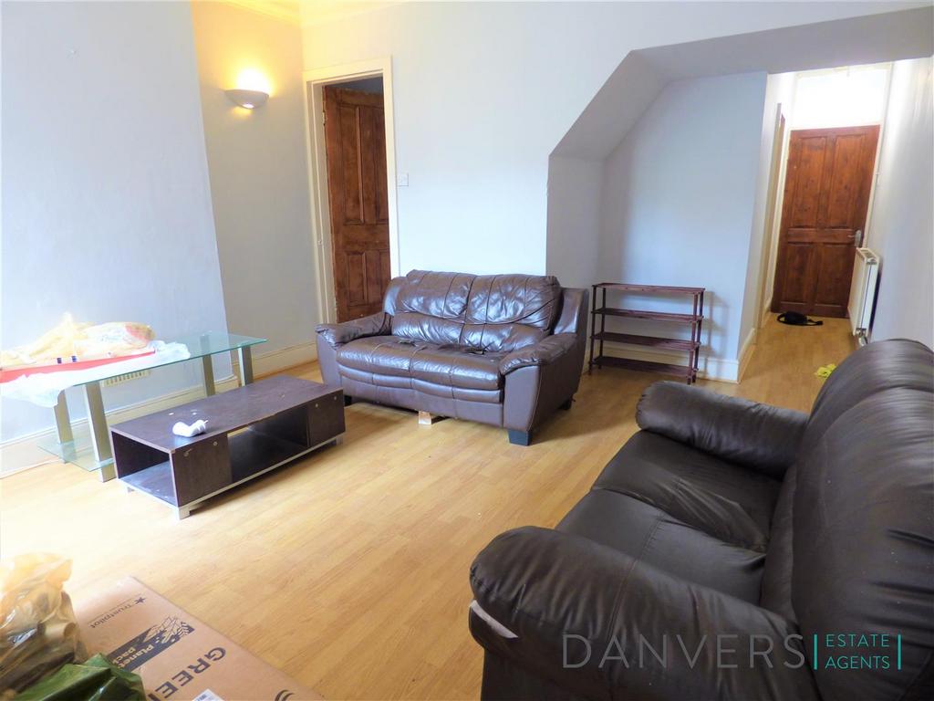 Noel Street, Leicester LE3 4 bed terraced house to rent £1,300 pcm (£