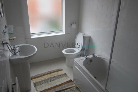 3 bedroom terraced house to rent, Norman Street, Leicester LE3