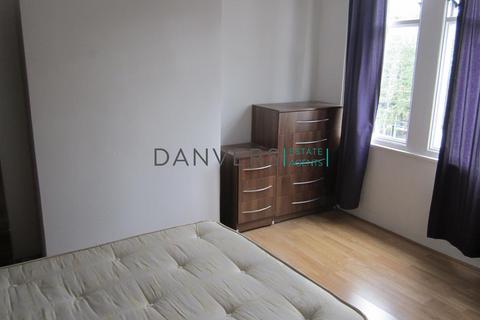 3 bedroom terraced house to rent, Norman Street, Leicester LE3