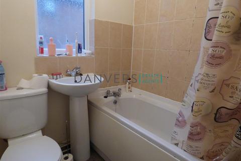 4 bedroom terraced house to rent, Cambridge Street, Leicester LE3