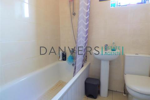 2 bedroom semi-detached house to rent, Thorpe Street, Leicester LE3