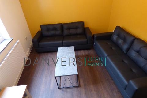 5 bedroom detached house to rent, Hinckley Road, Leicester LE3