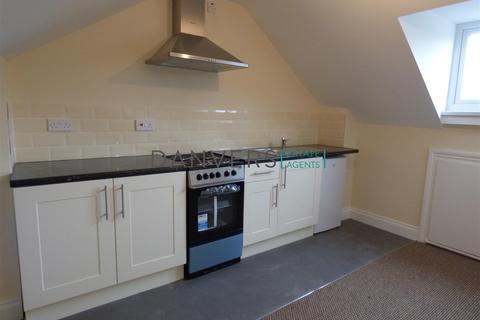 1 bedroom in a house share to rent, Wilmington Road, Leicester LE3