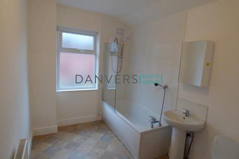 2 bedroom terraced house to rent, Grasmere Street, Leicester LE2