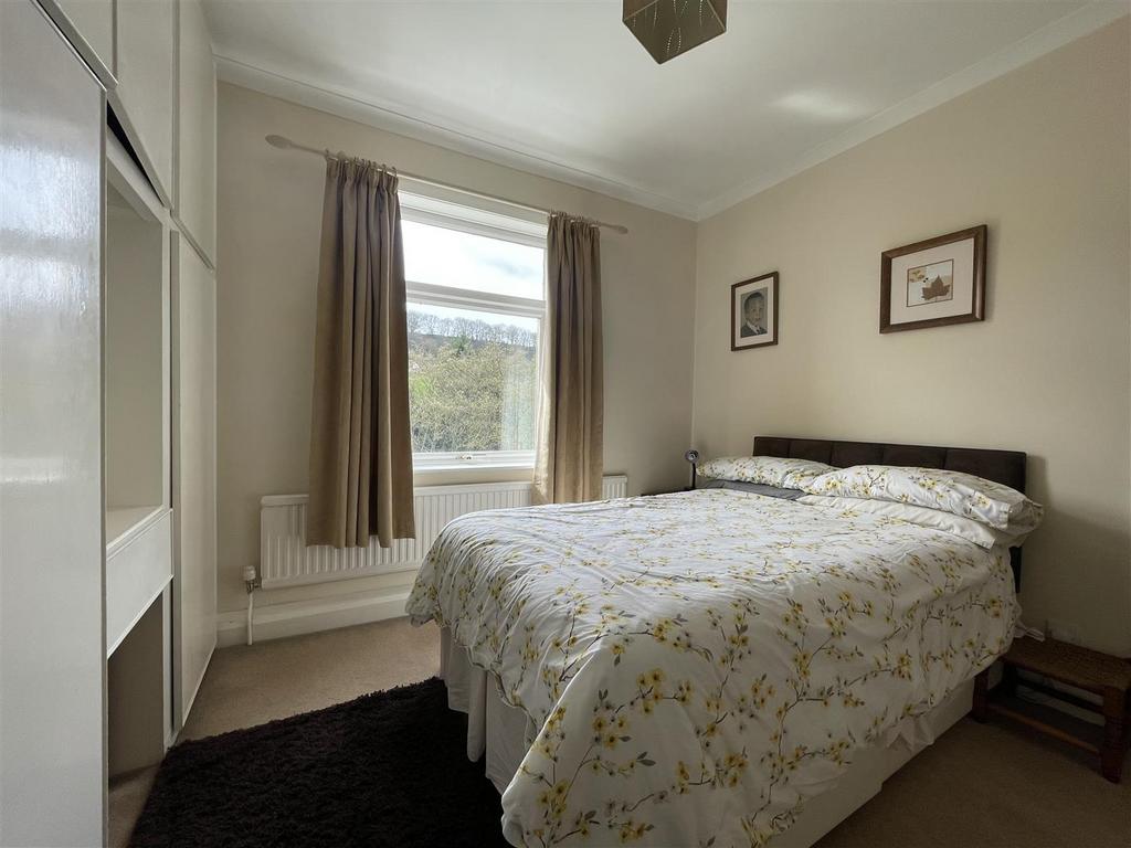 Rear bedroom