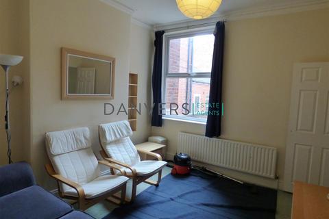 4 bedroom detached house to rent, Norman Street, Leicester LE3