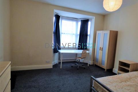 4 bedroom detached house to rent, Norman Street, Leicester LE3