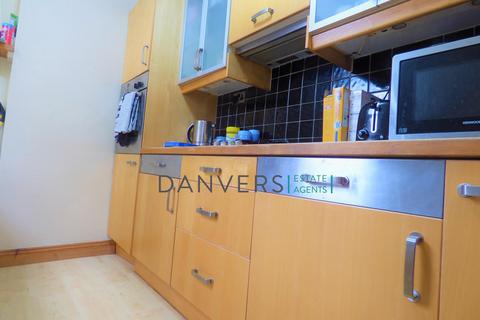 3 bedroom end of terrace house to rent, Norman Street, Leicester LE3