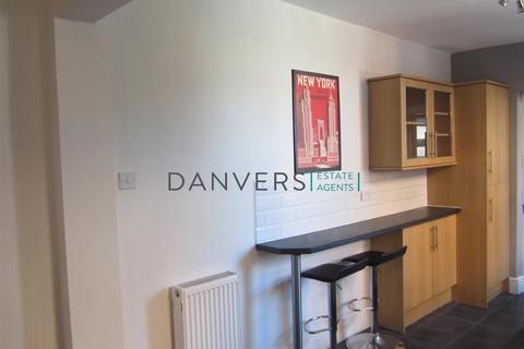 4 bedroom terraced house to rent, Noel Street, Leicester LE3