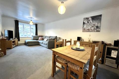 3 bedroom townhouse for sale, Wildspur Grove, Holmfirth HD9