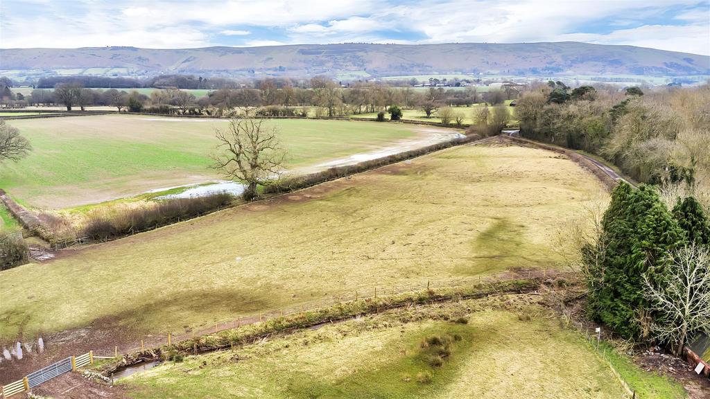 Hardwick, Castle 4 bed character property for sale £350,000