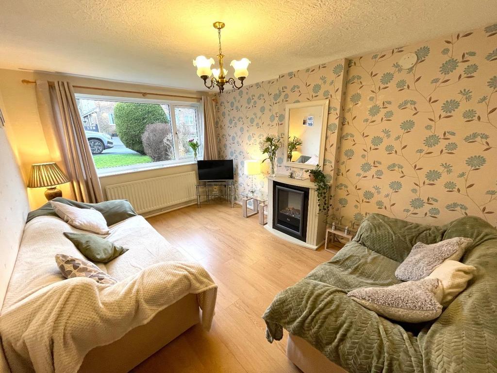 Banks Crescent, Golcar, Huddersfield 3 bed semidetached house for sale