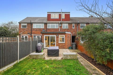 4 bedroom terraced house for sale, Lucas Avenue, Chelmsford