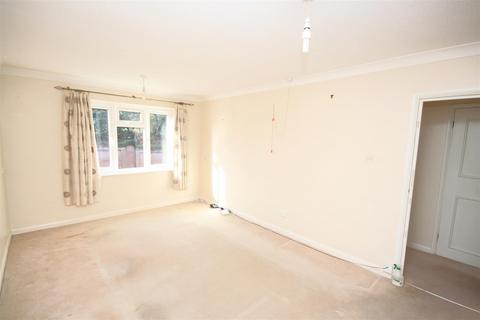 1 bedroom retirement property for sale, Forest Close, Chislehurst