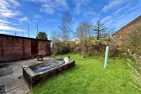 3 Douglas Close, Upton, Poole, BH16 5HD