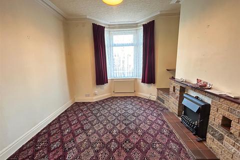 2 bedroom terraced house for sale, Stepney Avenue, Scarborough