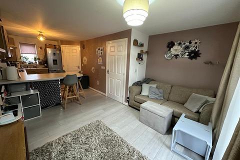 3 bedroom end of terrace house for sale, Pond View, Selby