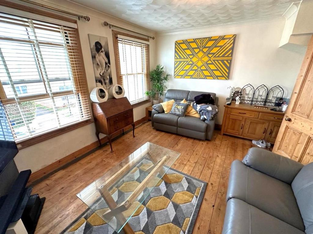 Living space new 3.jpg