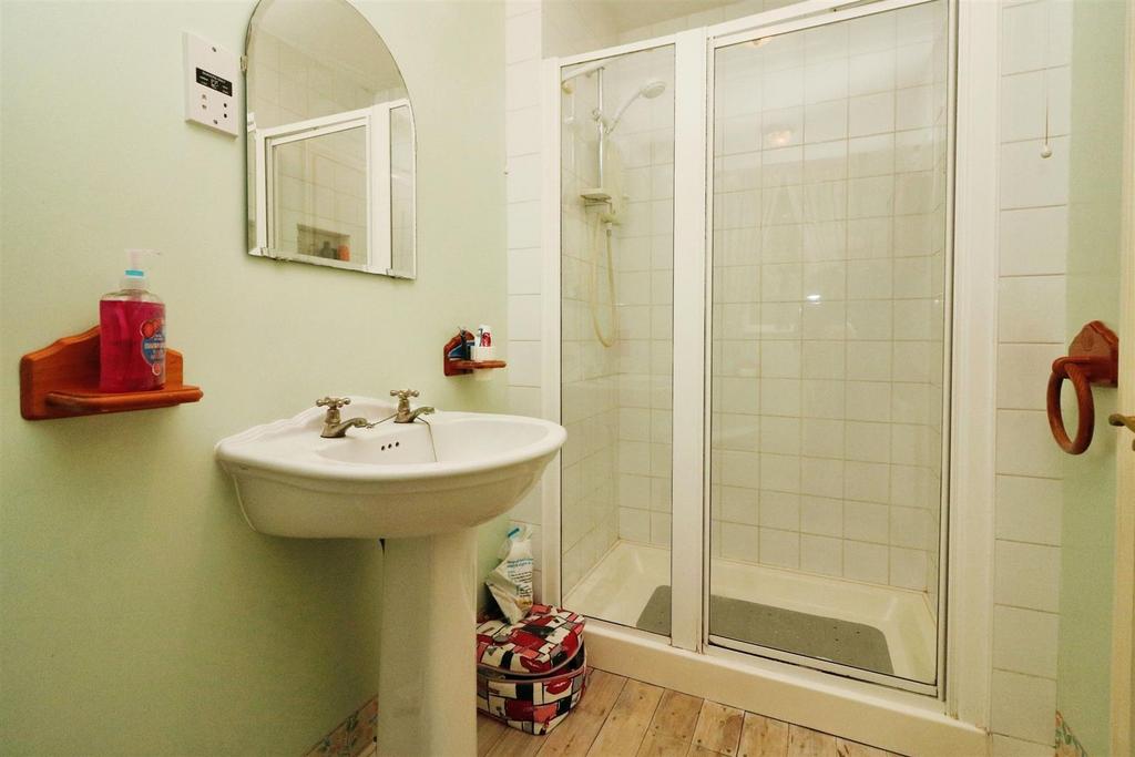 En suite shower room