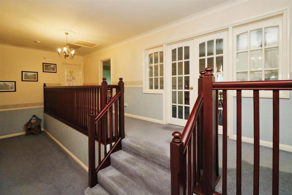 Split level reception hall