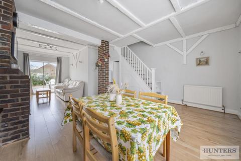 64 Belmont Road, Erith, DA8 1LB