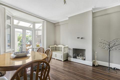 3 bedroom terraced house for sale, Farm Road, London