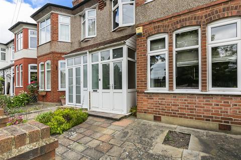 3 bedroom terraced house for sale, Farm Road, Winchmore Hill, N21