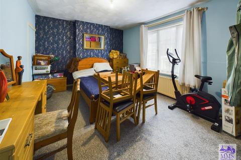 129 Castle Road, Chatham, ME4 5HY