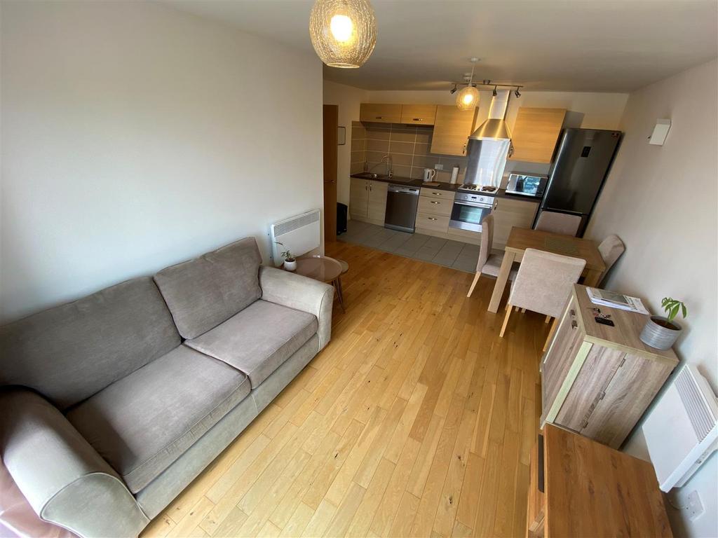 The Vibe, 175 Broughton Lane, Salford 2 bed flat for sale - £149,950