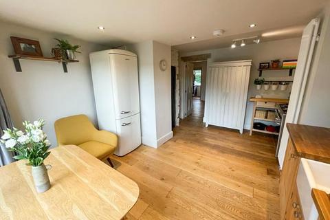 11 Middleton, Cowling, Keighley, BD22 0DQ