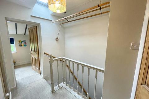 11 Middleton, Cowling, Keighley, BD22 0DQ