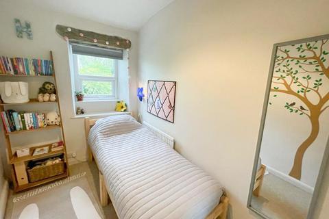 11 Middleton, Cowling, Keighley, BD22 0DQ