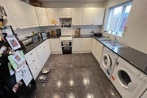 17 Denning Drive, Wirral, CH61 4YH