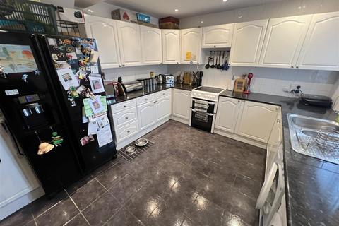 17 Denning Drive, Wirral, CH61 4YH