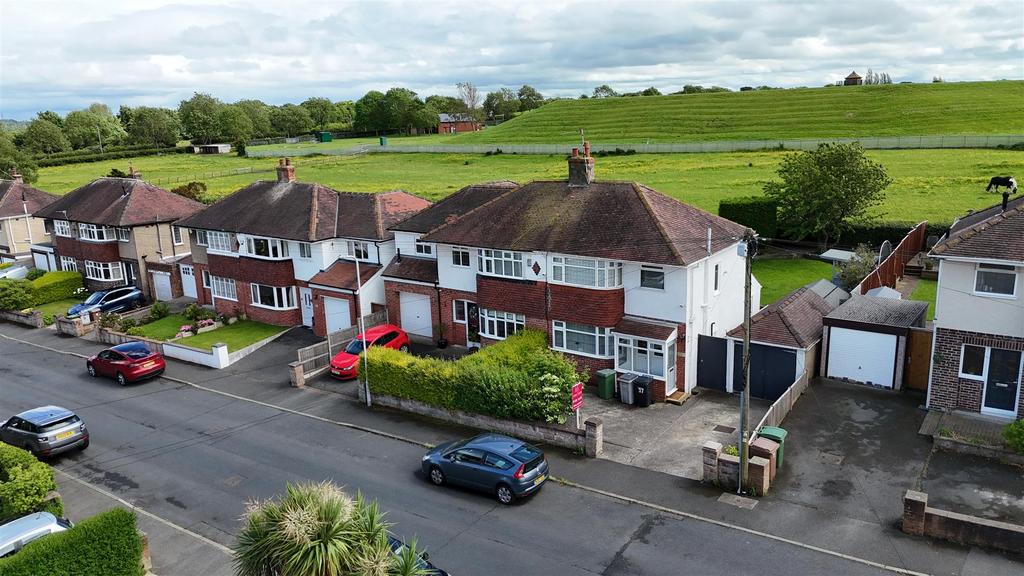 Barnsdale Avenue, Thingwall, Wirral 3 bed semidetached house £315,000