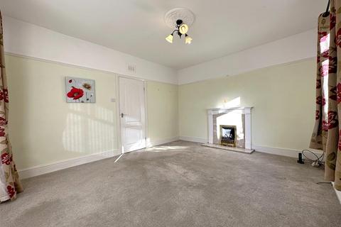 4 bedroom detached bungalow for sale, Linton Close, Farndon, Newark